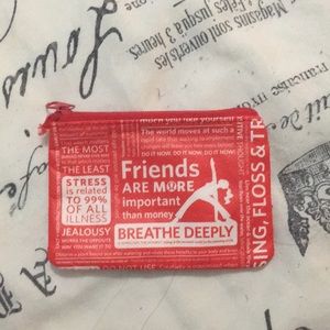 lululemon pouch